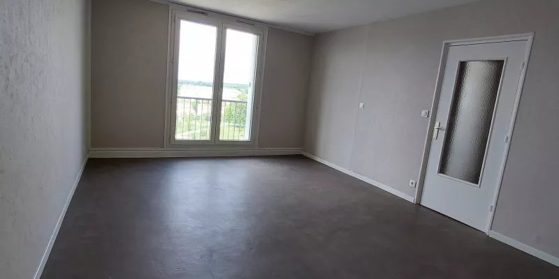 Appartement T3 LIEZ 52 - 2