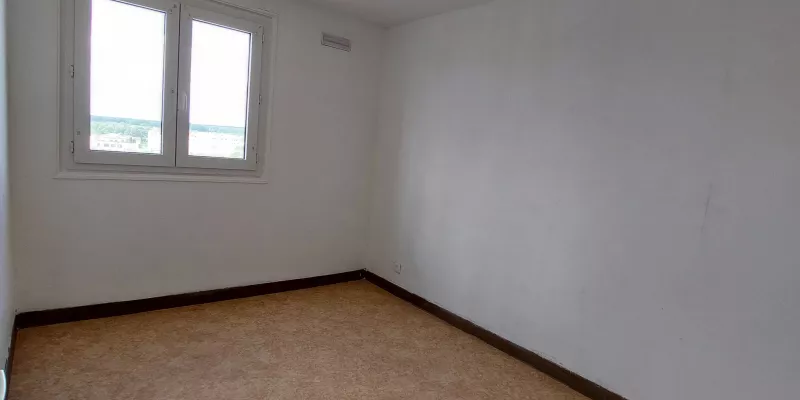 Appartement T3 LIEZ 52 - 4