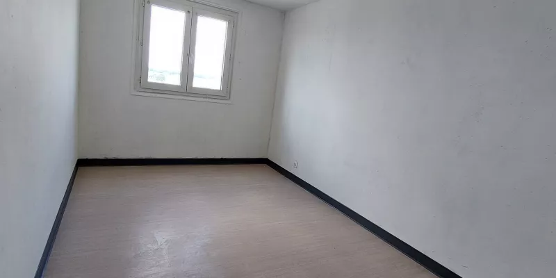 Appartement T3 LIEZ 52 - 5