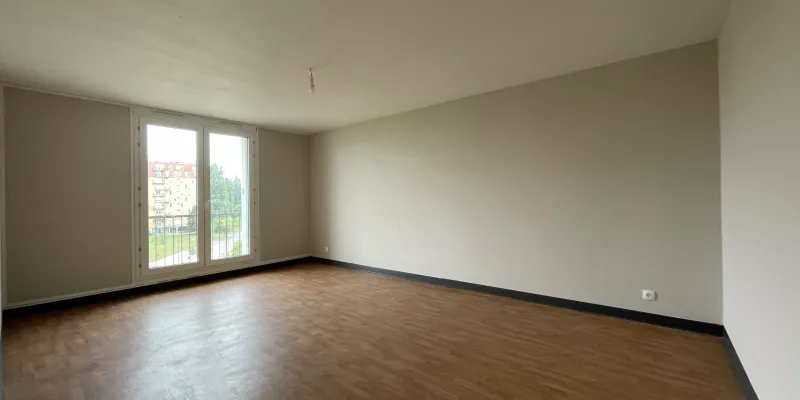 Appartement T4 SAINT CIERGUES 35 - 2