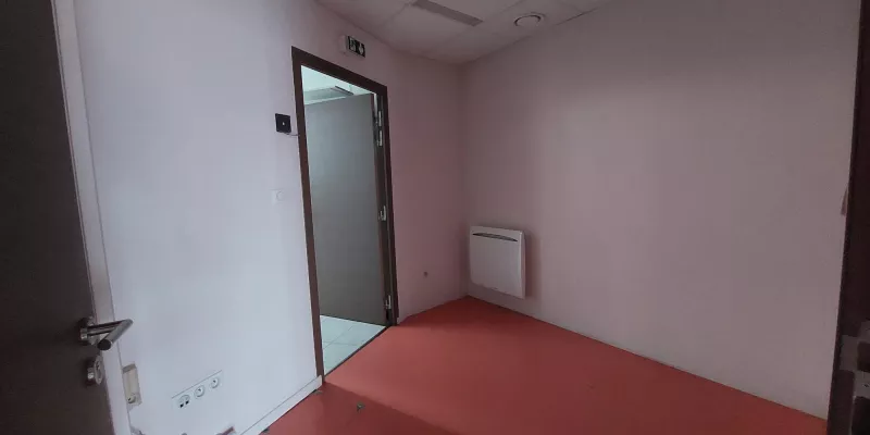 Local commercial Foirail A - 9