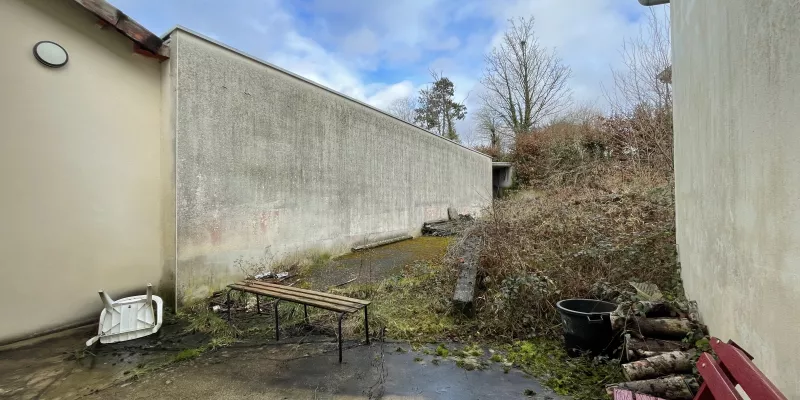 Local Commercial - 8