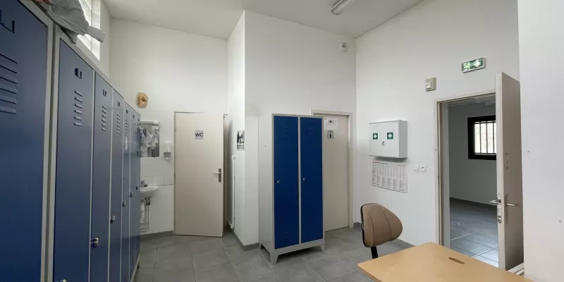 Local Commercial - 4